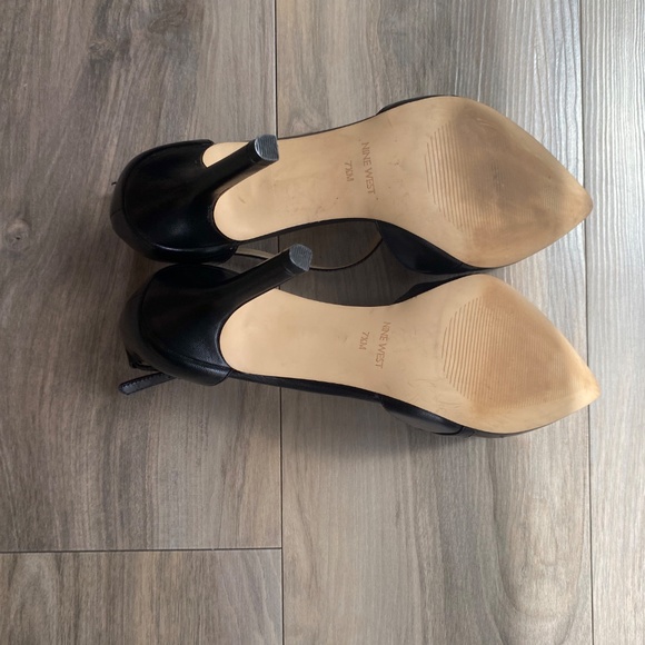 Nine West Heels with Cross Strap Black 7.5 - Picture 9 of 11